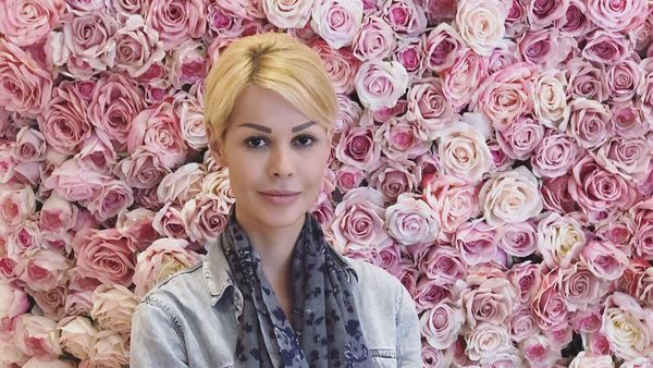 Foto: Begini Hidup Wanita Cantik Eks Kittens Harun Yahya Setelah Kabur