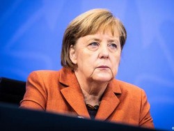 Angela Merkel Sebut Pemblokiran Akun Twitter Trump Bermasalah