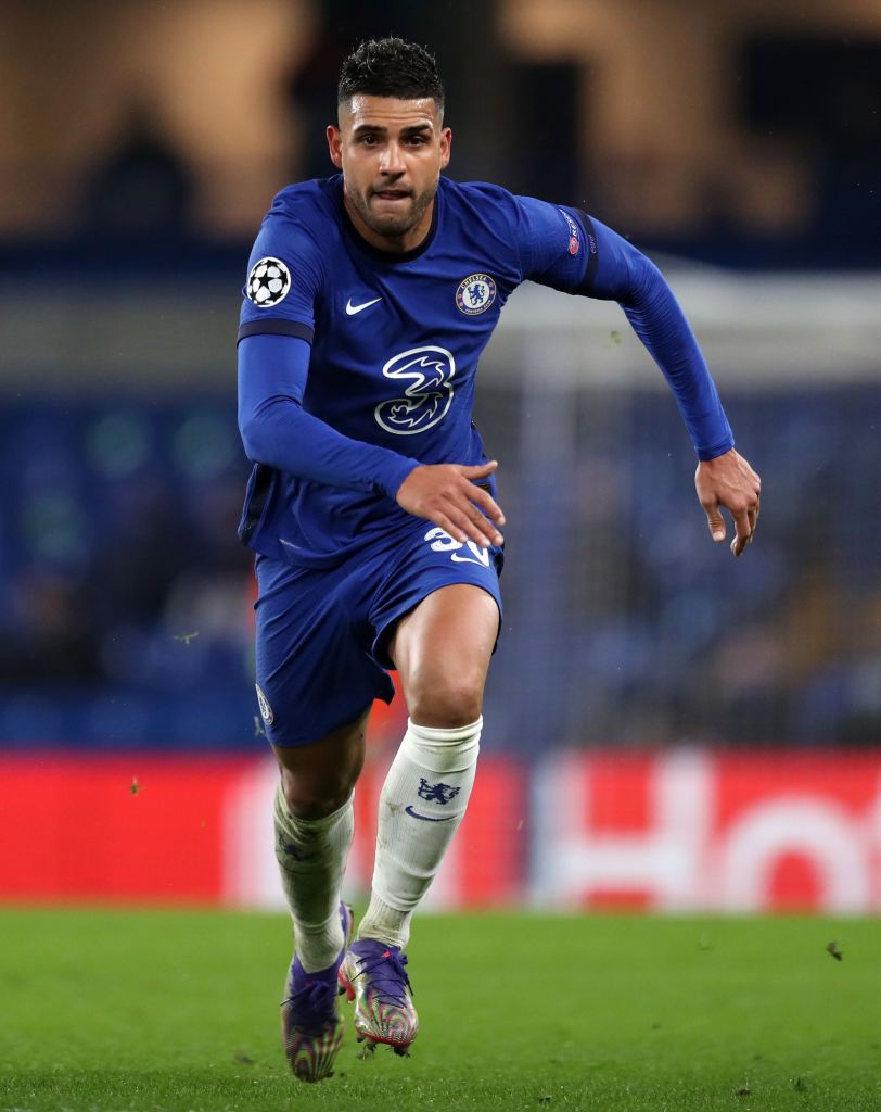LONDON, ENGLAND - DECEMBER 21: Emerson Palmieri of Chelsea battles for possession with Jarrod Bowen of West Ham United during the Premier League match between Chelsea and West Ham United at Stamford Bridge on December 21, 2020 in London, England. The match will be played without fans, behind closed doors as a Covid-19 precaution. (Photo by Clive Rose/Getty Images)