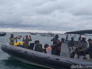 Evakuasi Sriwijaya Air SJ182, Tim SAR Temukan Serpihan Pesawat-Sabuk