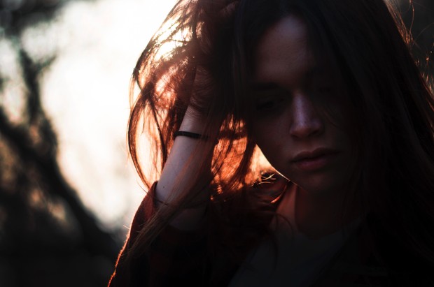 Rambut rontok berlebihan.