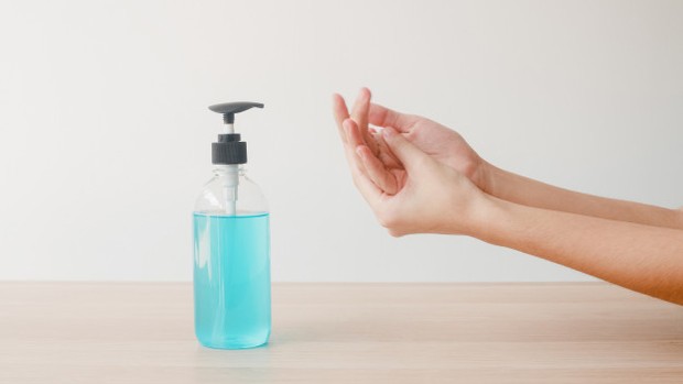 Hand Sanitizer/Freepik.com Alat Pelindung Diri Hand Sanitizer/Freepik.com
