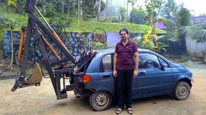Menolak Mati, Mobil Tua Ini Disulap Jadi Eskavator Menolak Mati, Mobil Tua Ini Disulap Jadi Eskavator