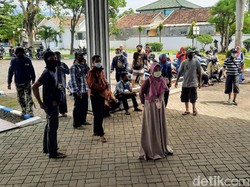 Puluhan Pedagang Pasar Induk Bondowoso Datangi DPRD, Ini yang Diadukan
