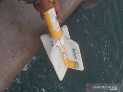 KRI Rigel Turunkan Alat Deteksi Logam Cari Puing Sriwijaya Air SJ182