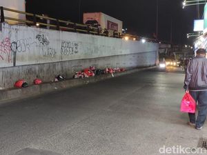 Solusi Masalah Sampah di Jalanan Ciputat, Warga Minta Bak Penampungan Solusi Masalah Sampah di Jalanan Ciputat, Warga Minta Bak Penampungan