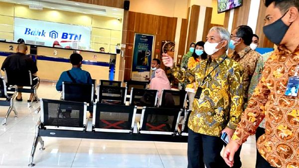 Sidak Penerapan Protokol Kesehatan Layanan Perbankan