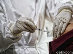 Usai Divaksin Corona, Kabid Kesehatan PHDI: Segar Bugar