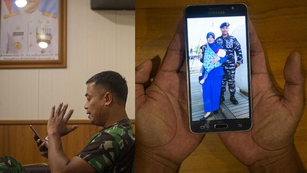 Begini Cara Prajurit TNI AL Memecah Rindu