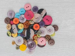 8 Ide Genius di Luar Dugaan Ketika Netizen Mencoba Kreatif Pakai Kancing