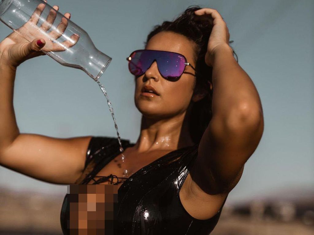 7 Potret Mantan Guru Jadi Kontroversi karena Jadi Bintang Porno 7 Potret Mantan Guru Jadi Kontroversi karena Jadi Bintang Porno