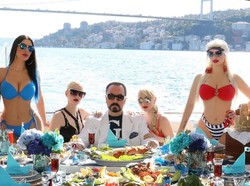 Mantan Anggota Sekte Seks Harun Yahya Dipaksa Operasi Plastik Tanpa Anestesi