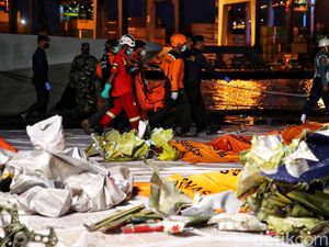 Basarnas Perkecil Area Pencarian CVR Sriwijaya Air SJ182