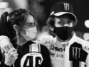 Rossi Kini Sudah Punya Putri, Ngebut 300 Km/jam Bikin Ngeri Rossi Kini Sudah Punya Putri, Ngebut 300 Km/jam Bikin Ngeri