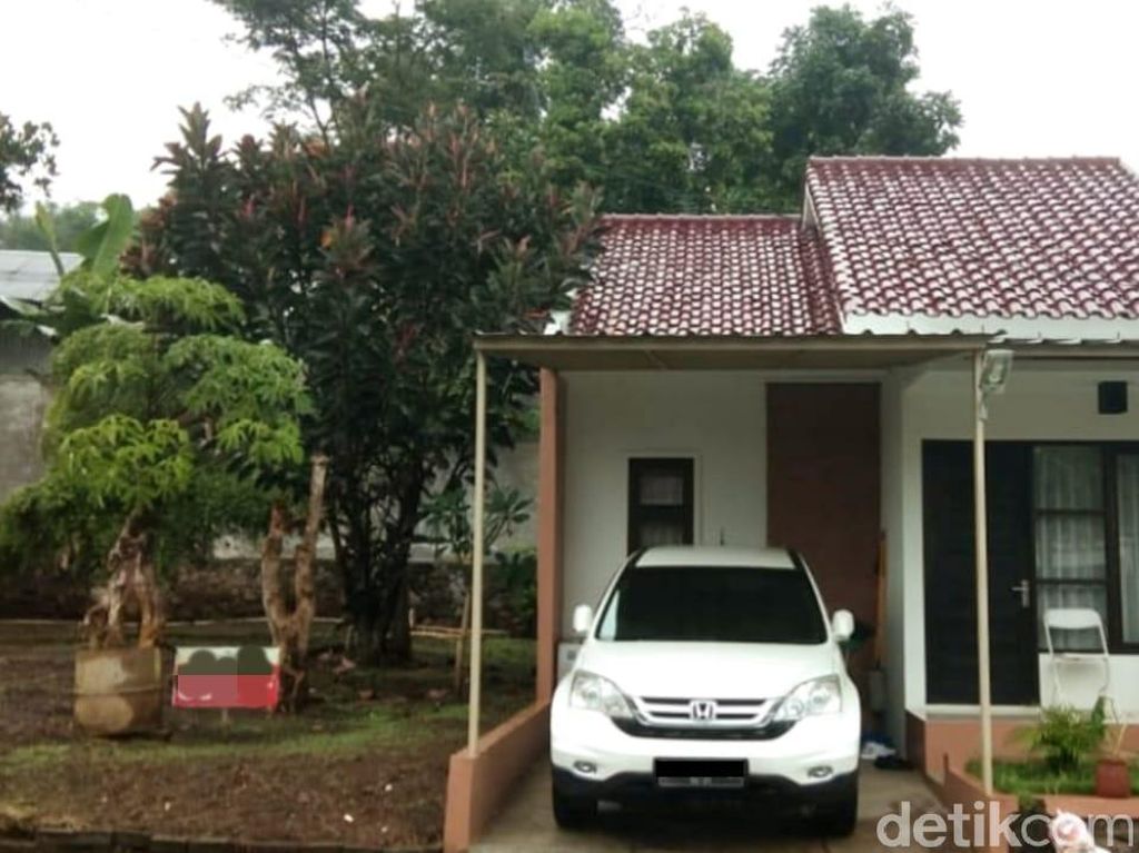 Jabar Sepekan: Tanaman Hias Dibarter Rumah-Permintaan Maaf Pilot Sriwijaya Air Jabar Sepekan: Tanaman Hias Dibarter Rumah-Permintaan Maaf Pilot Sriwijaya Air