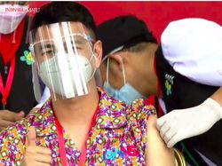 18 Tamu Termasuk Raffi Ahmad yang Hadiri Pesta Ayah Sean Gelael Datang Sendiri