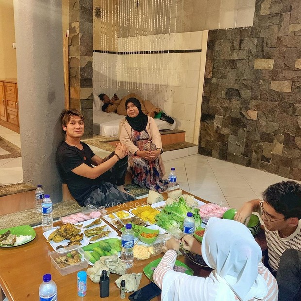 Villa Milik Lesti Kejora/sumber: www.instagram.com/pondokkulawarga/ Potret villa milik Lesti Kejora.
