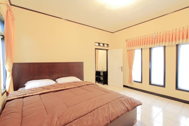 Villa Milik Lesti Kejora/sumber: www.instagram.com/pondokkulawarga/ Potret villa milik Lesti Kejora.