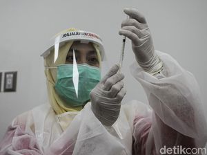 Alasan Menkes Tidak Prioritaskan Penyintas COVID-19 Dapat Vaksin Alasan Menkes Tidak Prioritaskan Penyintas COVID-19 Dapat Vaksin