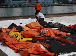 Tim DVI Terima 140 Sampel DNA untuk 62 Korban Sriwijaya Air SJ182