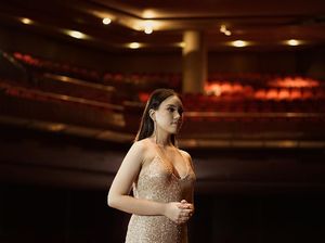 Dukungan Amanda Fedora Pada Pengidap Alzheimer