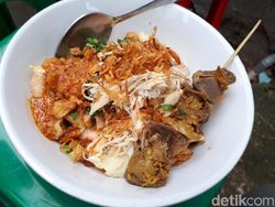 Bubur Ayam Argo Jati yang Mantul, Ludes Terjual dalam 4 Jam Saja!