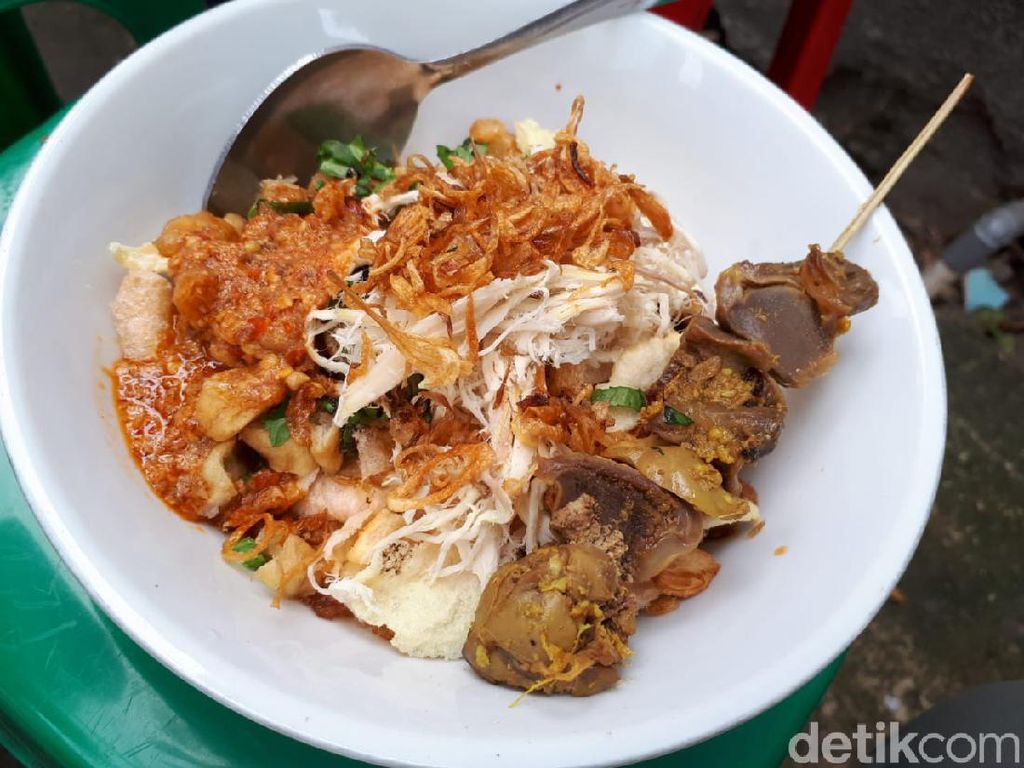 Bubur Ayam Argo Jati yang Mantul, Ludes Terjual dalam 4 Jam Saja! Bubur Ayam Argo Jati yang Mantul, Ludes Terjual dalam 4 Jam Saja!