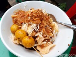 Bubur Ayam Argo Jati, 4 Jam Jualan Langsung Ludes