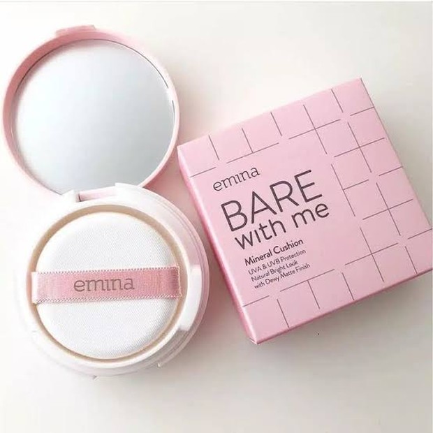 Emina bare with me cushion/foto: blibli.com Emina bare with me cushion