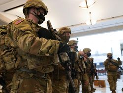 Garda Nasional Perketat Pengamanan Gedung Capitol