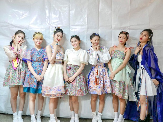Koleksi Hanbok Kekinian Danha Seoul yang Jadi Outfit Langganan Idol K Pop