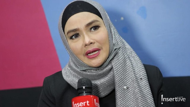 Highlight Dunia Hiburan InsertLive : Riwayat Pendidikan Disorot, Iyeth Bustami Ternyata Lulusan...