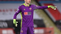 Di posisi kiper ada kiper Sheffield United, Aaron Ramsdale (Getty Images)