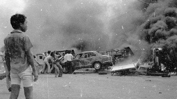 Potret Mengenang Malari - Malapetaka 15 Januari Potret Mengenang Malari - Malapetaka 15 Januari