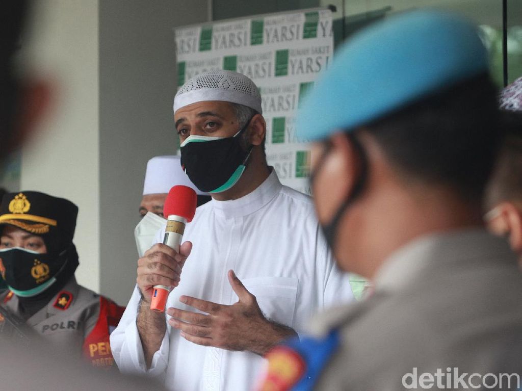 Adik Jelaskan Maksud Ucapan Syekh Ali Jaber Ingin Dimakamkan di Lombok Adik Jelaskan Maksud Ucapan Syekh Ali Jaber Ingin Dimakamkan di Lombok