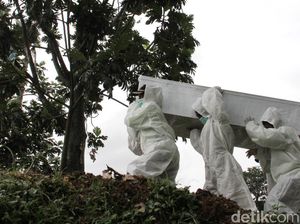 Ragam Alasan Corona Meningkat di Ibu Kota Meski Pembatasan Diperketat