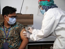 Kemenkes: Kena Efek Samping Vaksin COVID-19, Biaya Ditanggung Pemerintah!