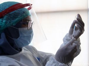 Siap Divaksin? Ini Tips Mengatasi Fobia Jarum Suntik Menurut Dokter Jiwa Siap Divaksin? Ini Tips Mengatasi Fobia Jarum Suntik Menurut Dokter Jiwa