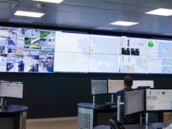 Lewat Layar Besar, Setiap Gerakan Turis di Venesia Akan Terpantau