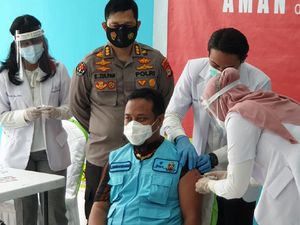 Vaksinasi di Sulsel, Gubernur Nurdin Abdullah Tak Penuhi Syarat Divaksin Vaksinasi di Sulsel, Gubernur Nurdin Abdullah Tak Penuhi Syarat Divaksin