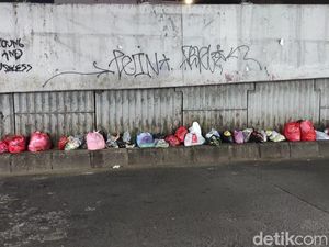 Atasi Sampah Ciputat, Pemkot Bakal Beri Bak dan Bersih-bersih Bareng Warga