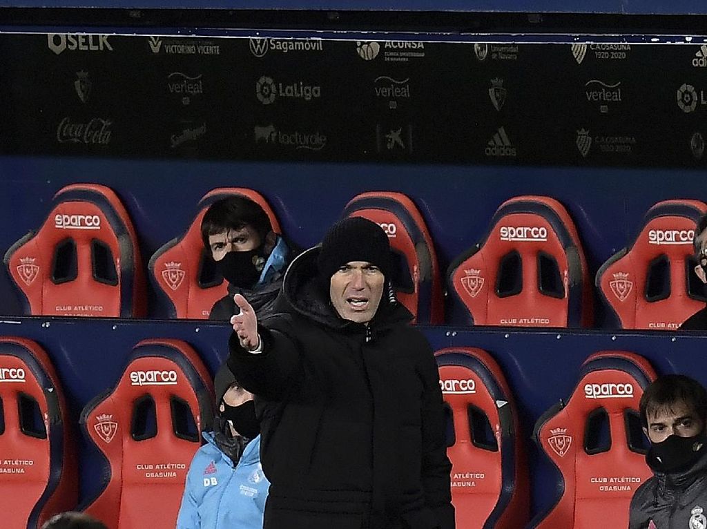Zidane Malas Tanggapi Ledekan Presiden LaLiga soal Laga Osasuna Vs Madrid Zidane Malas Tanggapi Ledekan Presiden LaLiga soal Laga Osasuna Vs Madrid