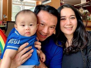 10 Potret Kebersamaan Ahok dan Puput Saat Makan Bareng 10 Potret Kebersamaan Ahok dan Puput Saat Makan Bareng