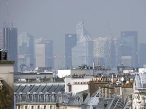 Pemerintah Prancis Hadapi Gugatan Hukum Soal Lemahnya Kinerja Iklim