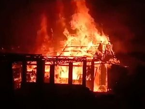 4 Sekolah UNICEF di Kamp Pengungsi Rohingya Hangus Terbakar 4 Sekolah UNICEF di Kamp Pengungsi Rohingya Hangus Terbakar