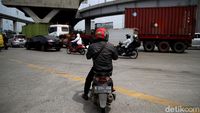 Hati-hati Banyak Kontainer! Simpang JICT Priok Tak Punya Traffic Light