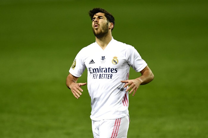 Real Madrids Marco Asensio gestures during Spanish Super Cup semi final soccer match between Real Madrid and Athletic Bilbao at La Rosaleda stadium in Malaga, Spain, Thursday, Jan. 14, 2021. (AP Photo/Jose Breton)