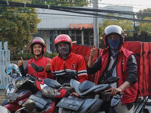 Ninja Xpress Bantu Kado Imlek dan Valentine Lebih Cepat Sampai