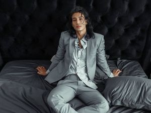 Jadi Pria Tertampan Dunia 2021, Paing Takhon Bergelut dengan Depresi Jadi Pria Tertampan Dunia 2021, Paing Takhon Bergelut dengan Depresi