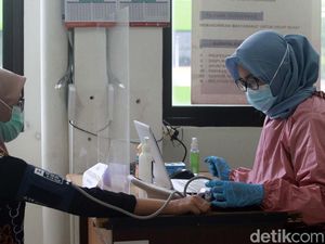 Dokter Ini Ungkap Reaksi Usai Divaksin COVID-19: Pegal, Lapar, dan Ngantuk